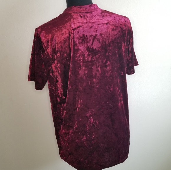 2/$15Pink Floyd red Dark Side S velvet shirt - Picture 5 of 8